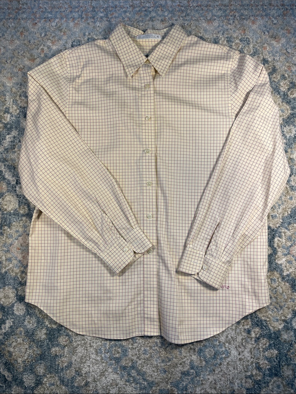 Orvis Cream Shirt with Blue Check Pattern 100% Cotton Wrinkle Free
